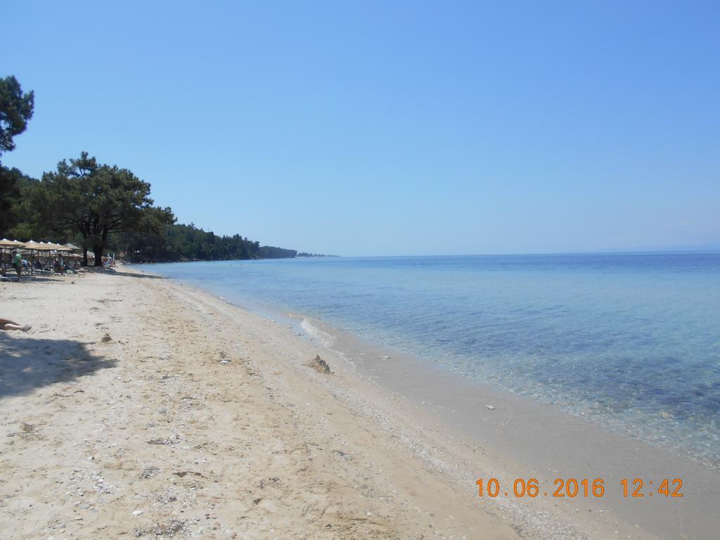 Doukas Hotel Szkála Rahoníu Kültér fotó