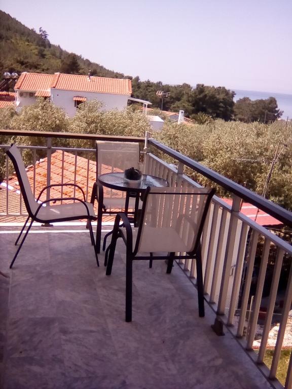 Doukas Hotel Szkála Rahoníu Kültér fotó