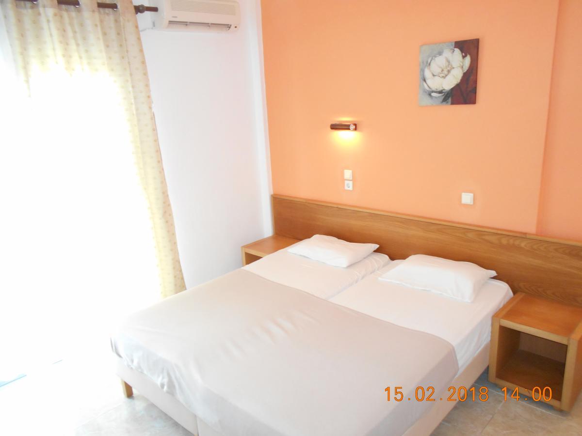 Doukas Hotel Szkála Rahoníu Kültér fotó