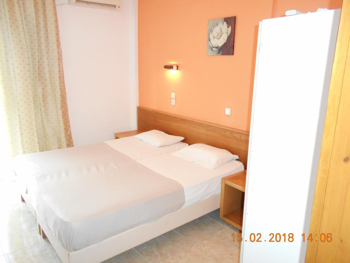 Doukas Hotel Szkála Rahoníu Kültér fotó