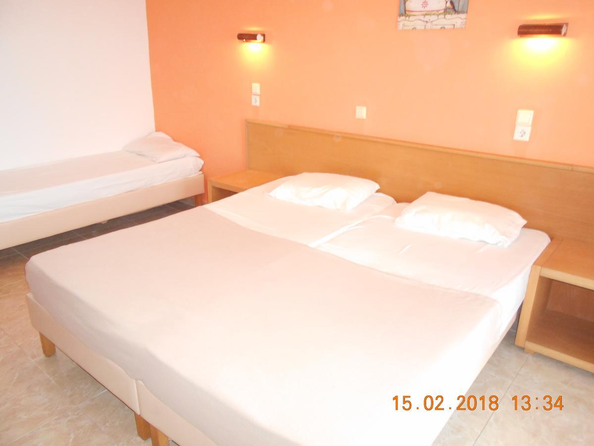 Doukas Hotel Szkála Rahoníu Kültér fotó