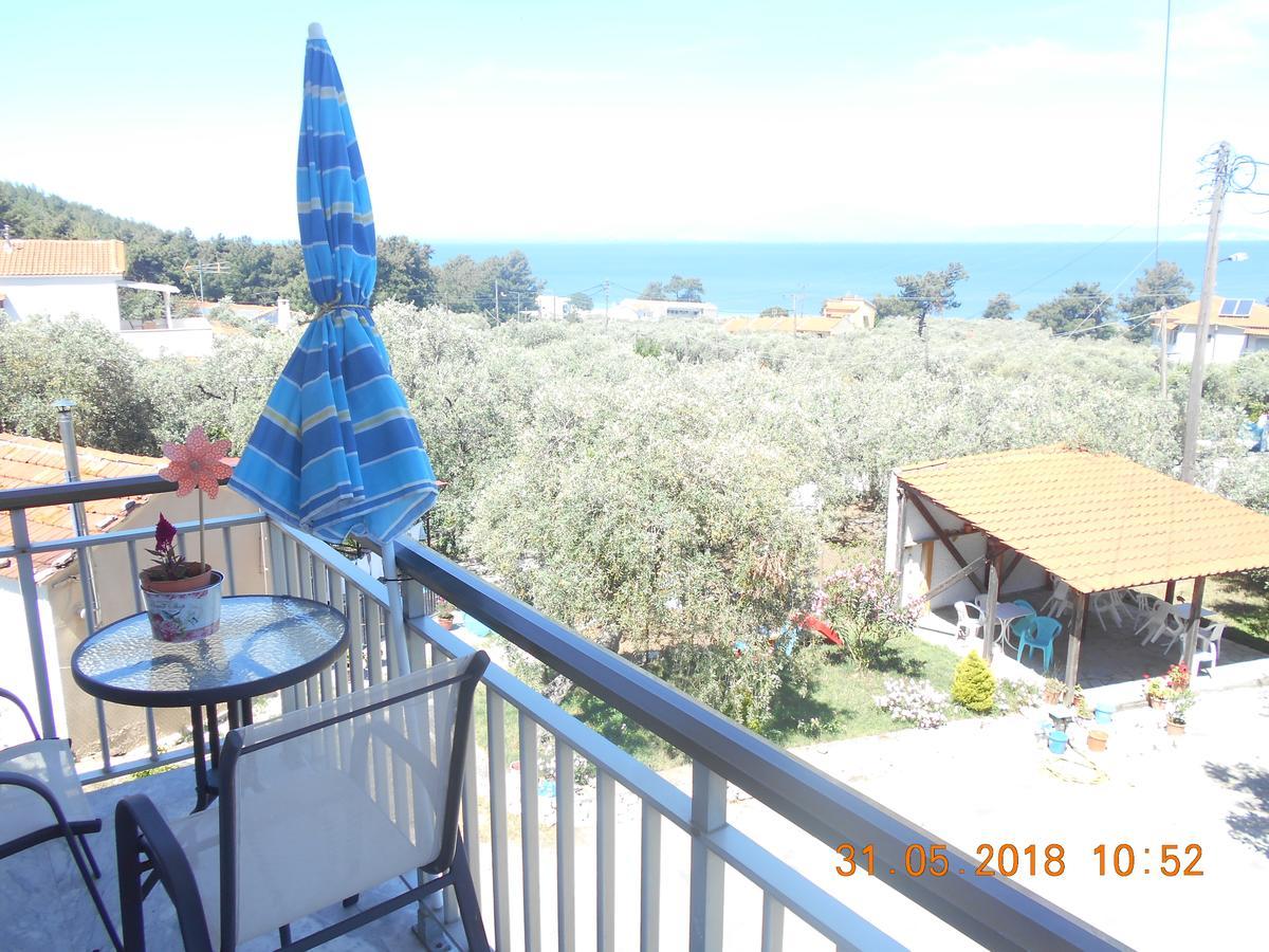 Doukas Hotel Szkála Rahoníu Kültér fotó