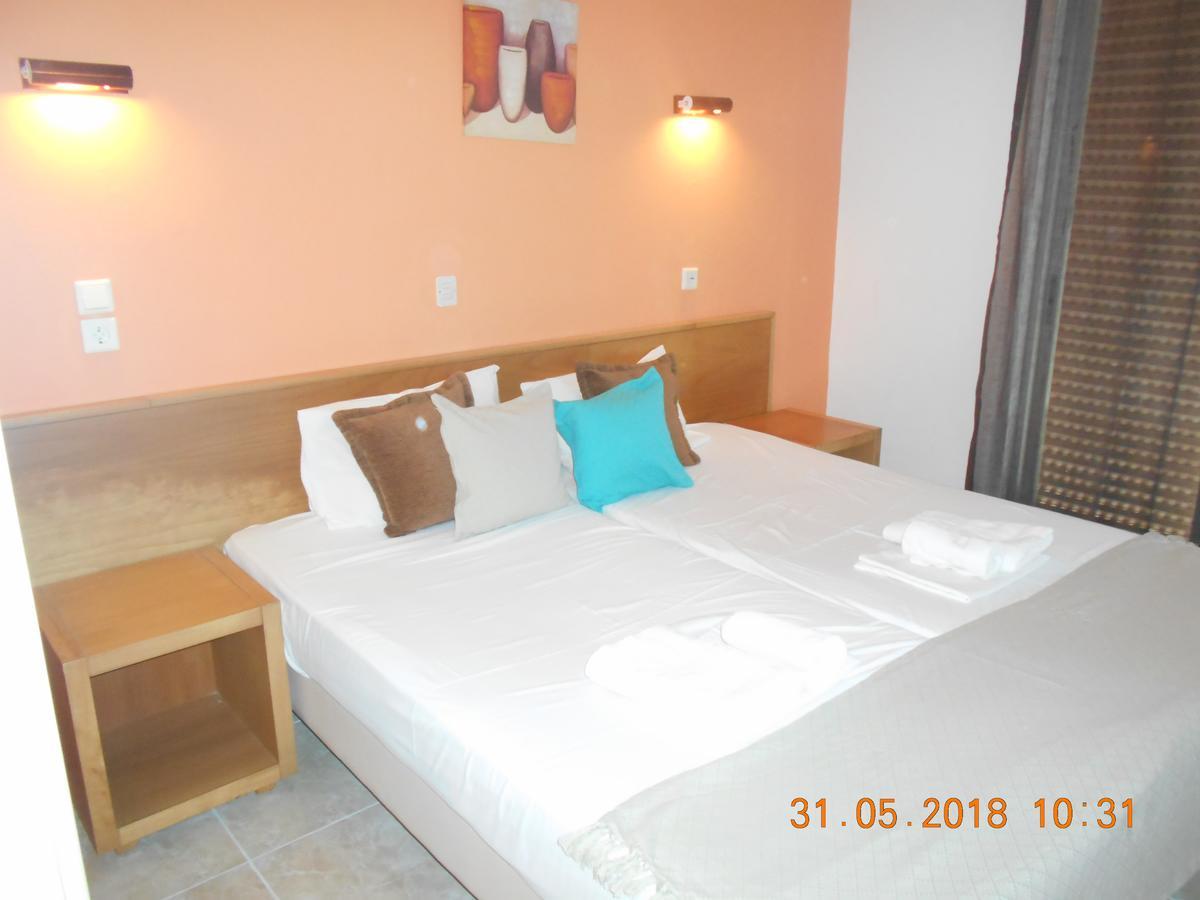 Doukas Hotel Szkála Rahoníu Kültér fotó