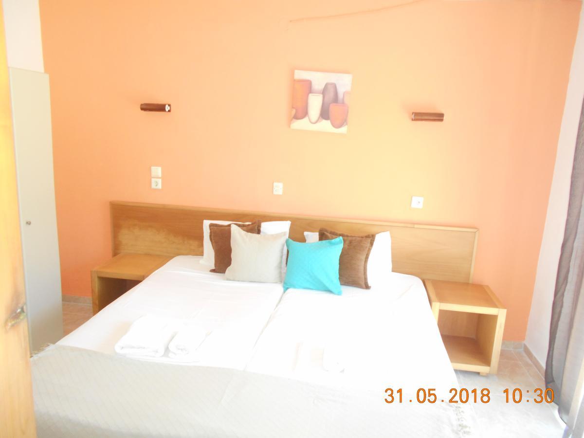 Doukas Hotel Szkála Rahoníu Kültér fotó